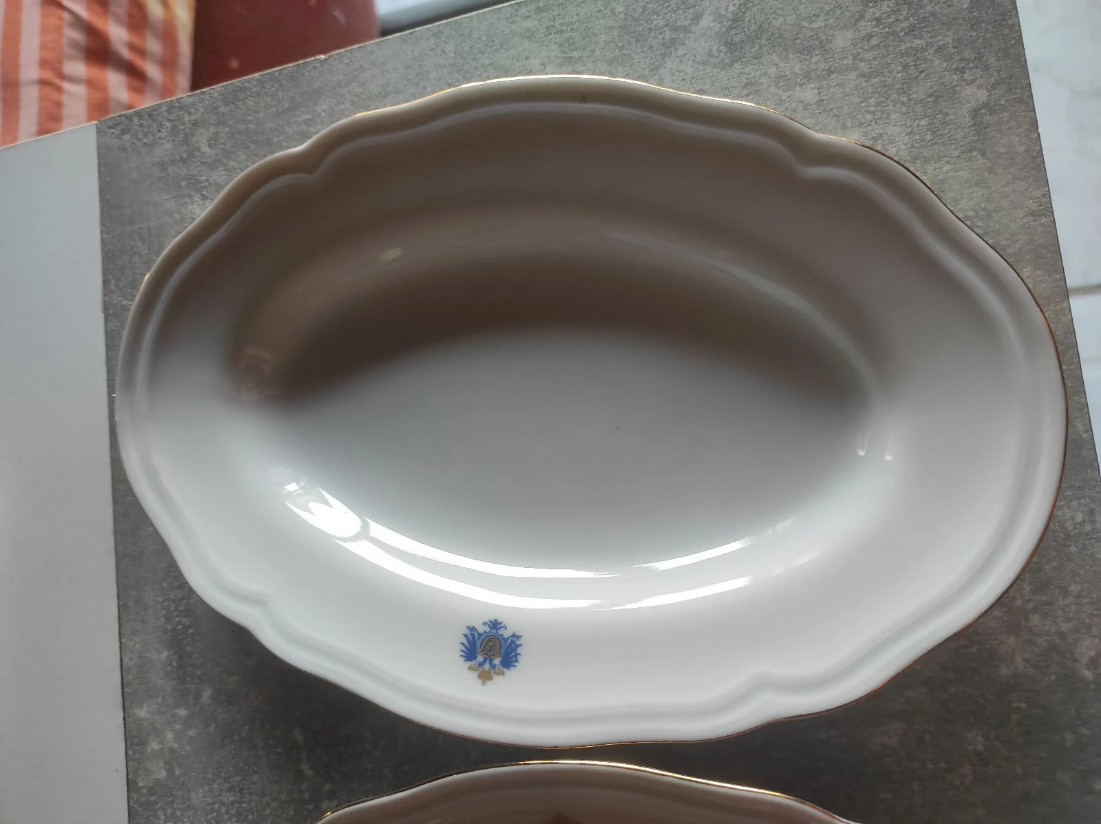 Lote 3 Bandejitas de porcelana Royal Kent  – photo 5